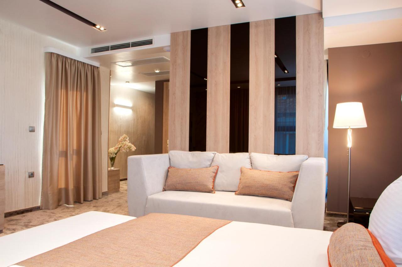 Family Hotel Business Club Shumen Bagian luar foto