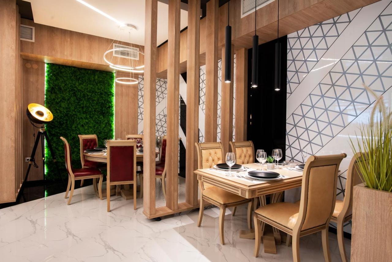 Family Hotel Business Club Shumen Bagian luar foto
